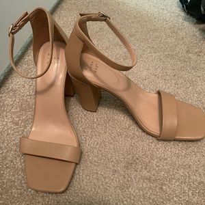 Nude Heel Size 11
